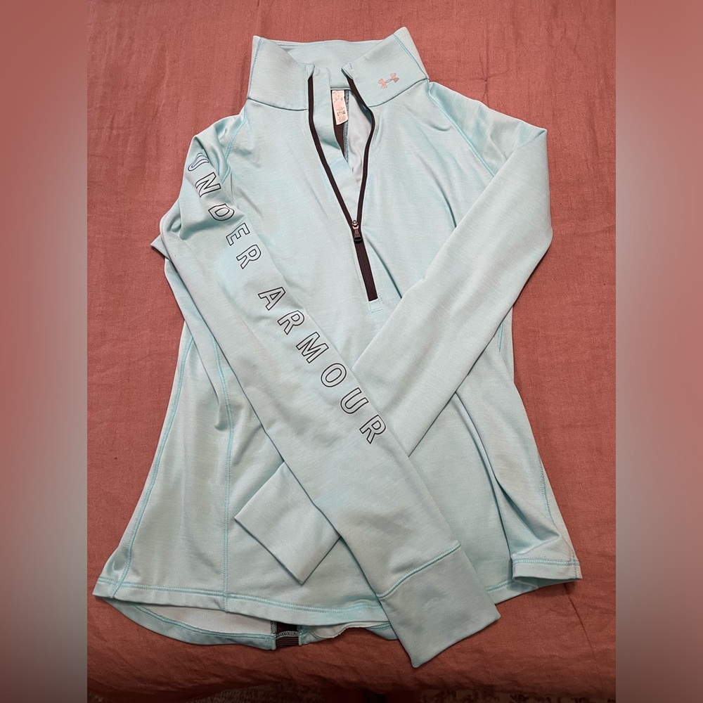 Under Armour Women’s cold gear 1/4 zip size L